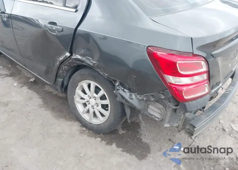 2018 Chevrolet Sonic Lt Auto из США, поврежденный, VIN 1G1JD5SH5J4110070